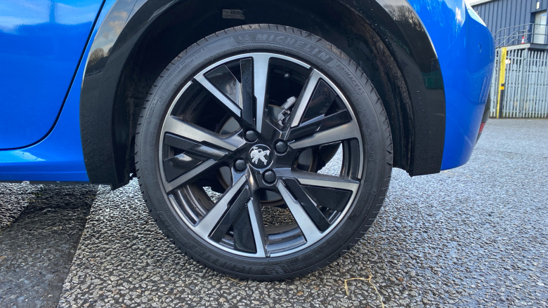 Peugeot 208 1.2 PureTech 130 GT 5dr EAT8 Petrol Hatchback